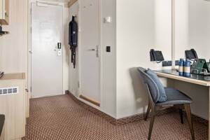 Polar Outside (F2) Living Area, MS Fram, HX