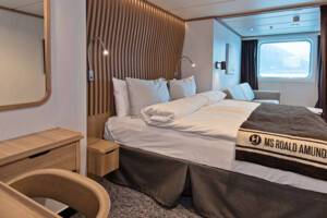 Polar Outside (RR), MS Roald Amundsen, HX Expedition