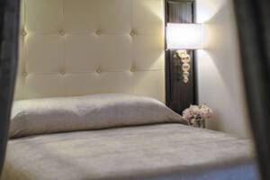 Horizon View Suite Bedroom, Seven Seas Mariner, Regent Seven Seas