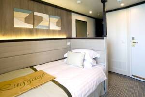 Single Balcony Bedroom, Britannia, P&O Cruises