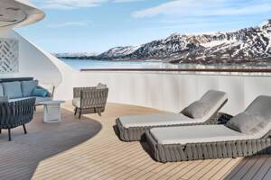 Owner's Suite balcony, Silver Endeavour