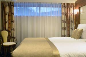 Standard Suite, Emerald Deck, MS Jane Austen, Riviera Travel