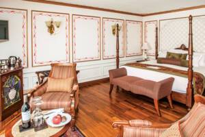 Maharaja Suite Bedroom, Ganges Voyager II, Uniworld