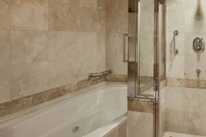 Penthouse Suite Bathroom, Queen Elizabeth, Cunard