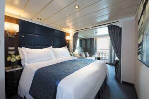 Deluxe Veranda Suite Bedroom, Seven Seas Mariner