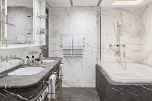 Signature Suite Bathroom, Seven Seas Grandeur