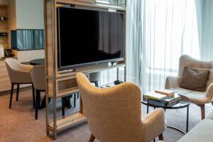 Expedition Suite Daytime (MB), MS Roald Amunden, HX Expeditions