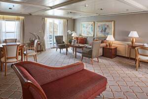 Grand Suite Living Area (G1), Silver Whisper