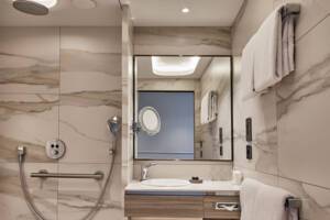 Premium Veranda bathroom, Silver Endeavour