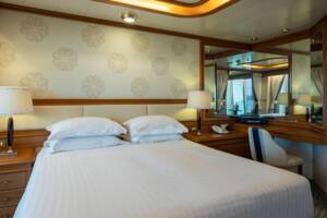 Suite Bedroom, Azura, P&O Cruises