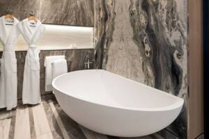 Oceania Suite Bathroom, Vista, Oceania Cruises