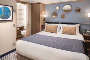 Inside Bedroom (PC), Iona