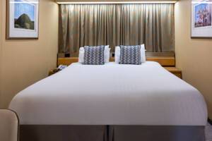 Inside Bedroom, Arcadia, P&O Cruises -  Image based on an C152, configuration may differ