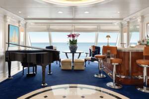 Owner's Suite Foyer, Riviera, Oceania Cruises