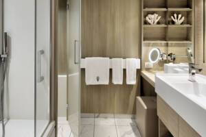 Sky Suite, Bathroom, Celebrity Beyond