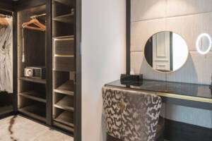 Royal Suite Vanity, S.S. Elisabeth, Uniworld