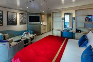 Princess Grill Bedroom & Lounge Area, Queen Mary 2, Cunard