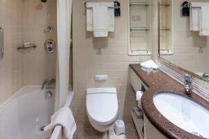 Princess Suite Bathroom, Queen Elizabeth, Cunard