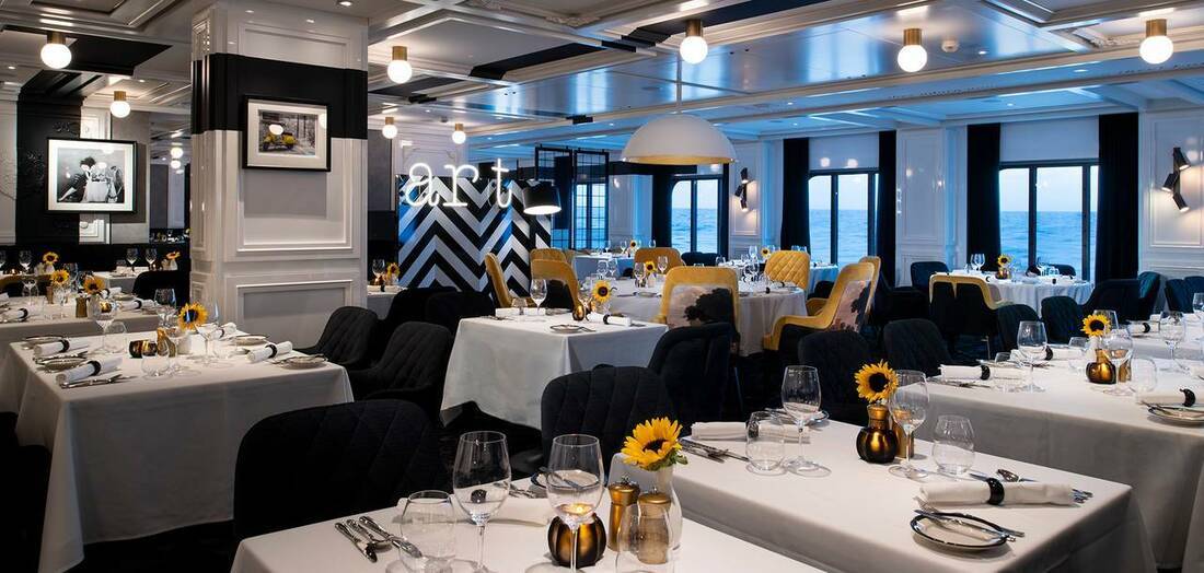 Restaurant on ship