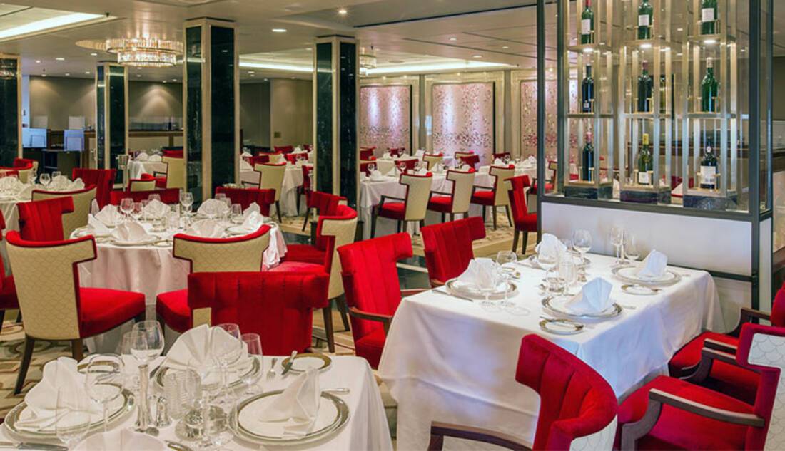 Queen's Grill Restaurant, Queen Mary 2, Cunard