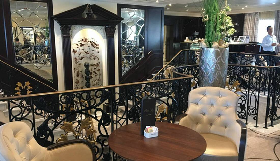 Mosaic Cafe, Azamara Quest