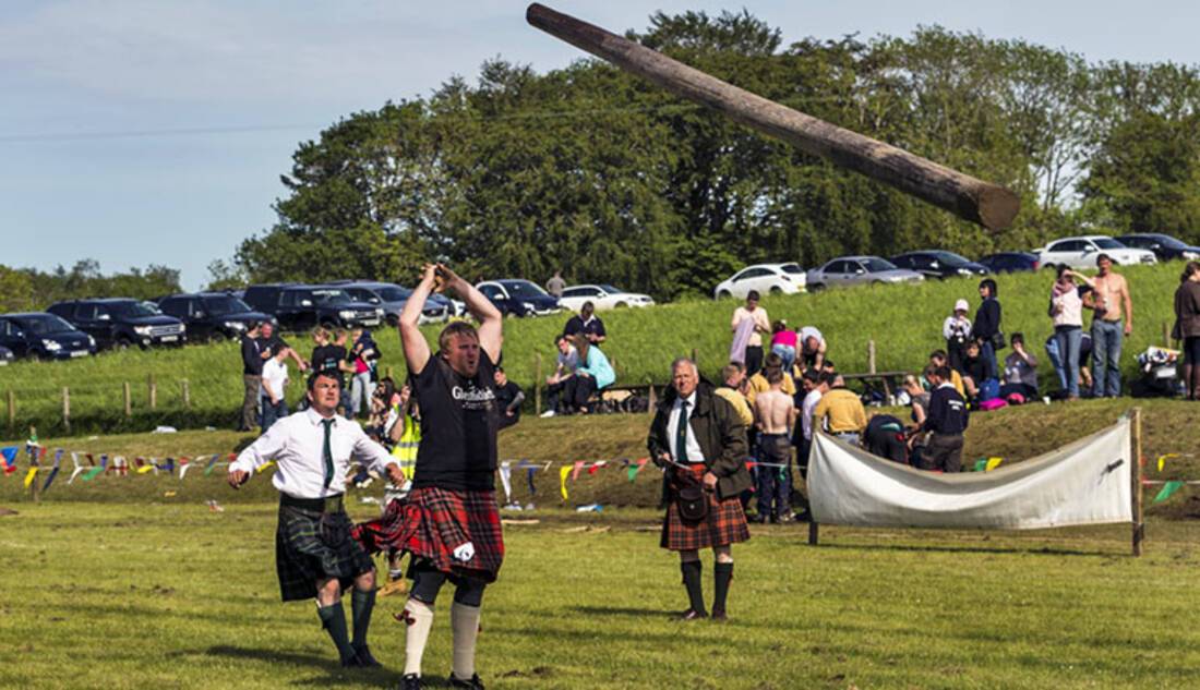 Caber Toss, Scotland