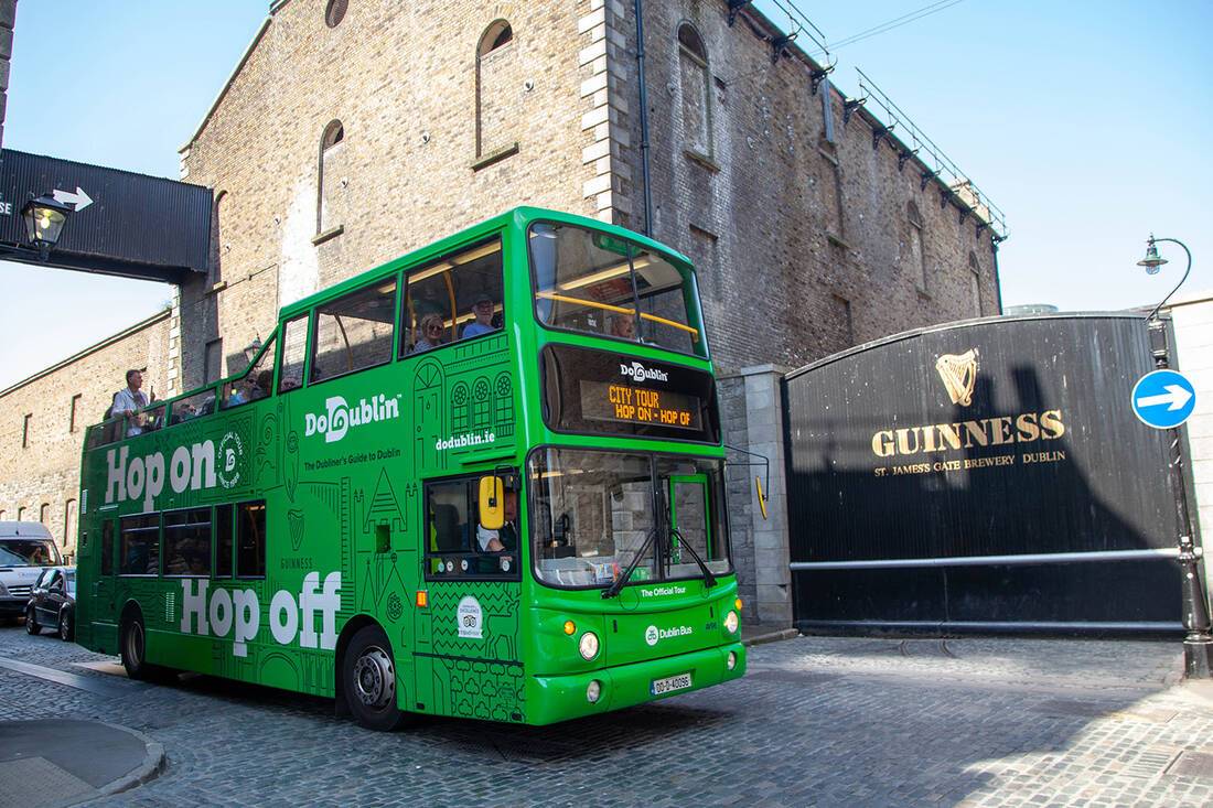 DoDublin tour bus