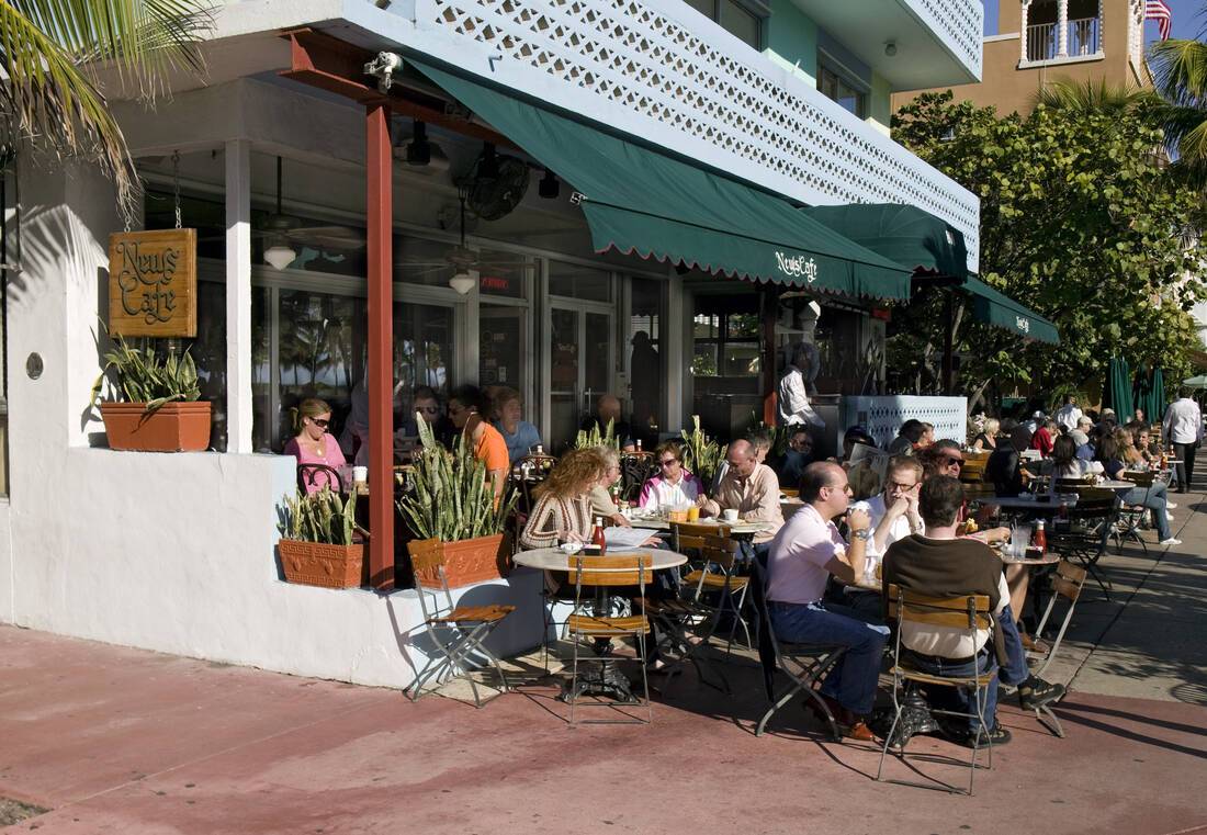 News Cafe in South Beach Miami