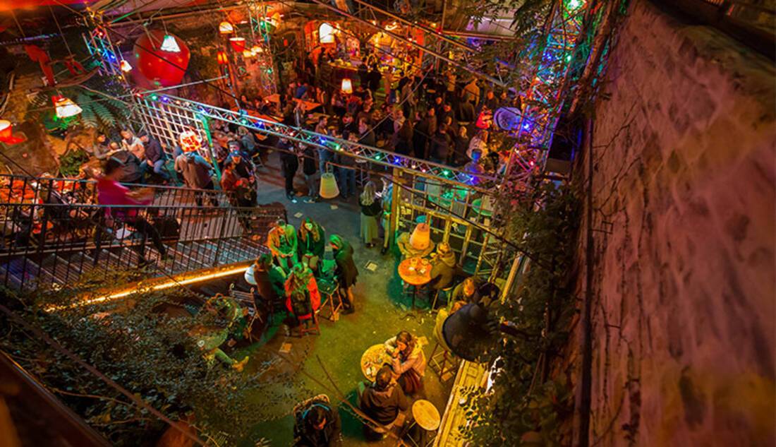 Budapest ruin bars