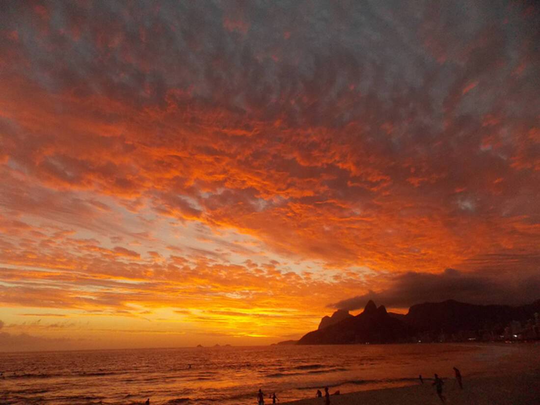 Enjoy the world's best sunsets on a Regent Seven Seas cruise