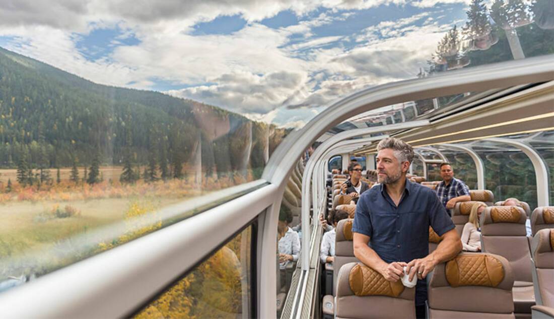 Rocky Mountaineer GoldLeaf Service