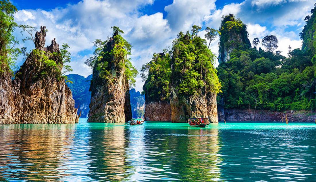 Ratchaprapha Dam Khao Sok National Park, Thailand