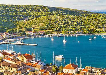 A panoramic aerial view of Vis