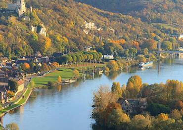 A panoramic view of Les Andelys from the Seine River