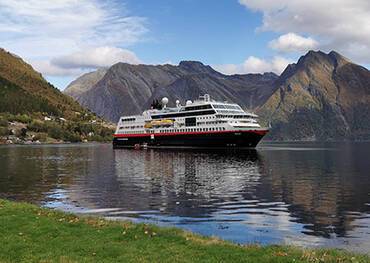 MS Maud, Hurtigruten