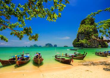 Ko Samui beach with small boats