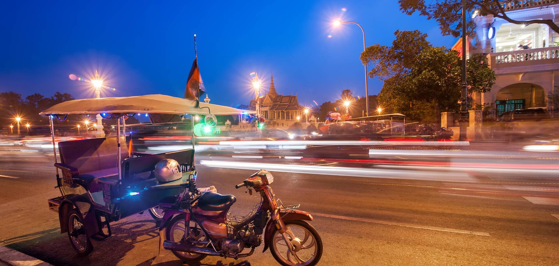 Night Life in the Most Popular Street, Phnom Penh