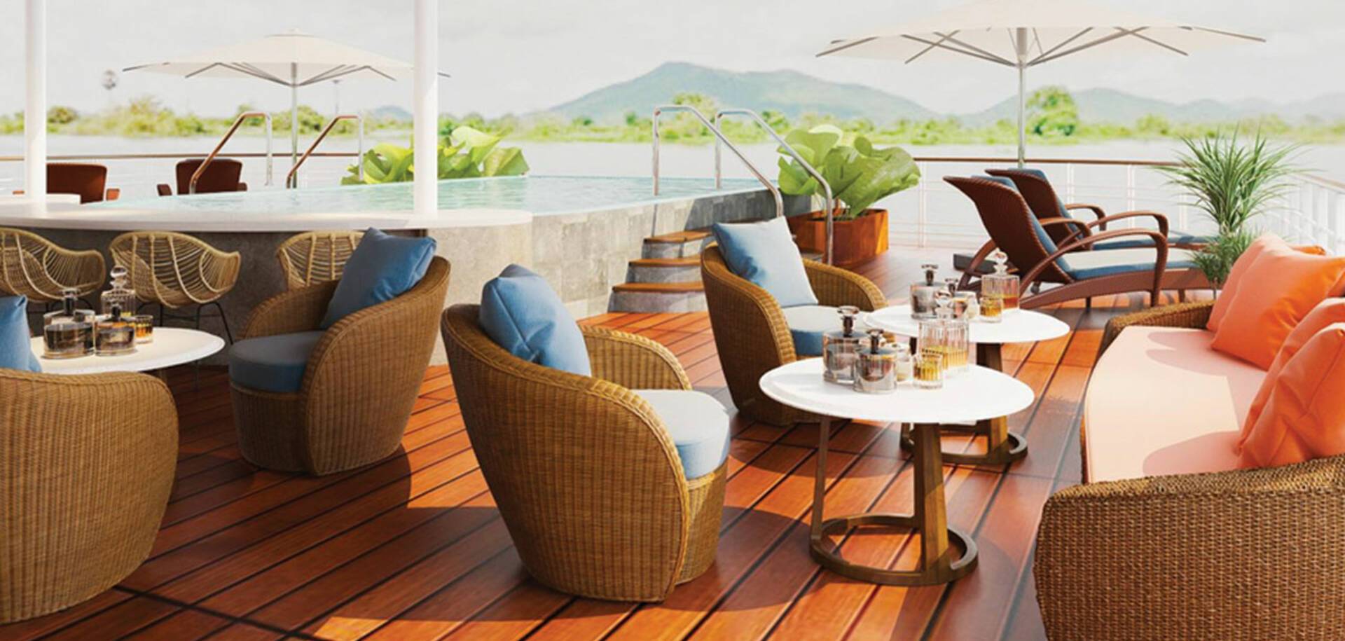 Victoria Mekong pool and bar area