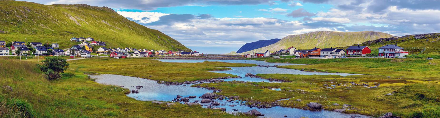 A panoramic view of Skarsvag