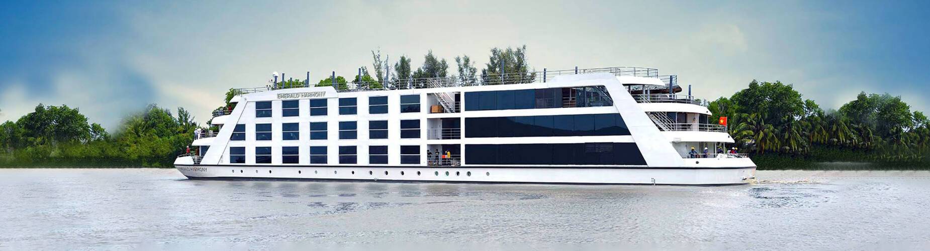 Emerald Harmony, Emerald Cruises