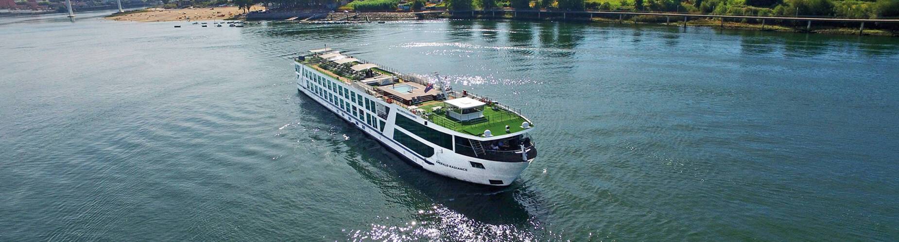 Emerald Radiance, Emerald Cruises