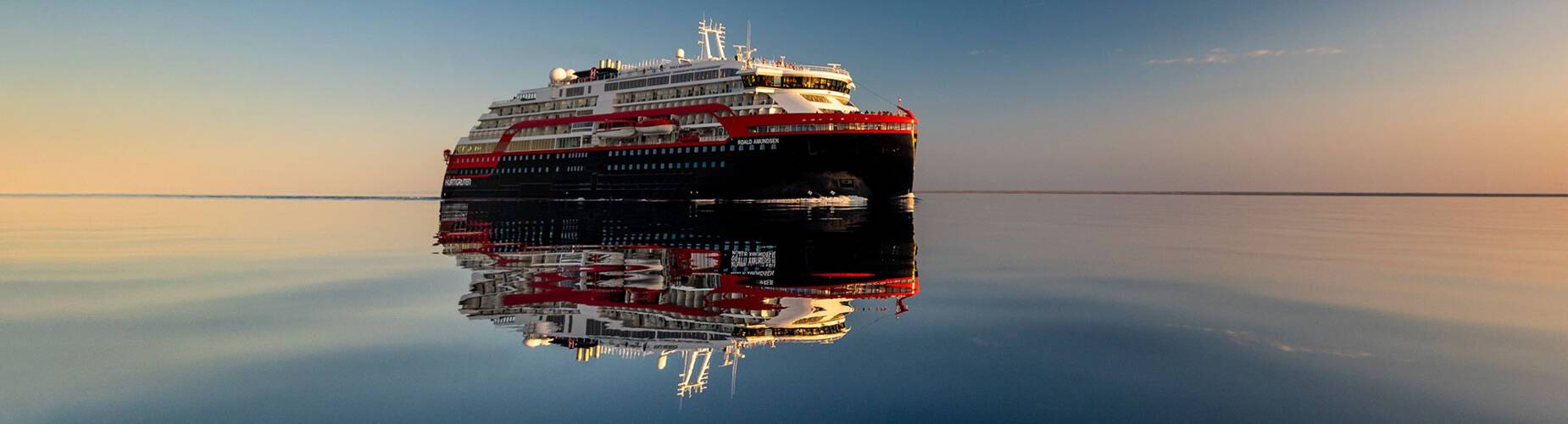 MS Roald Amundsen, Hurtigruten