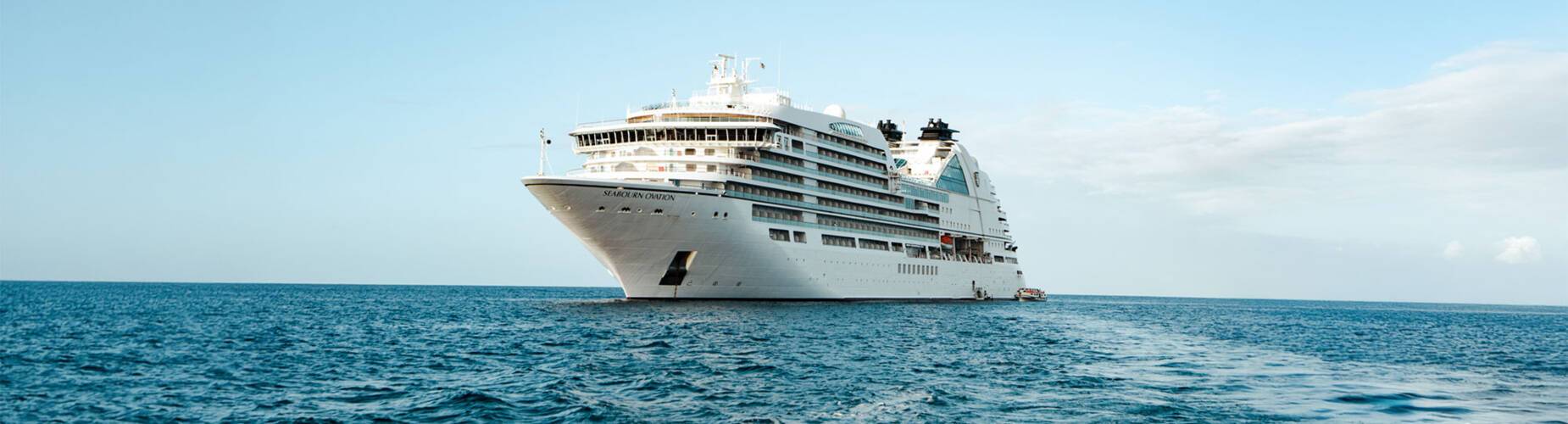 Seabourn Ovation at sea