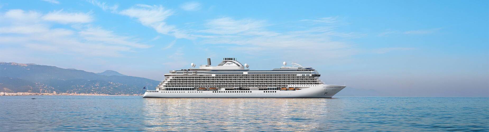 Seven Seas Prestige at sea