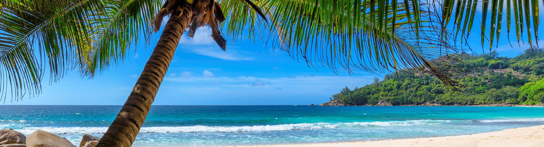 A panoramic view of a Bajan beach